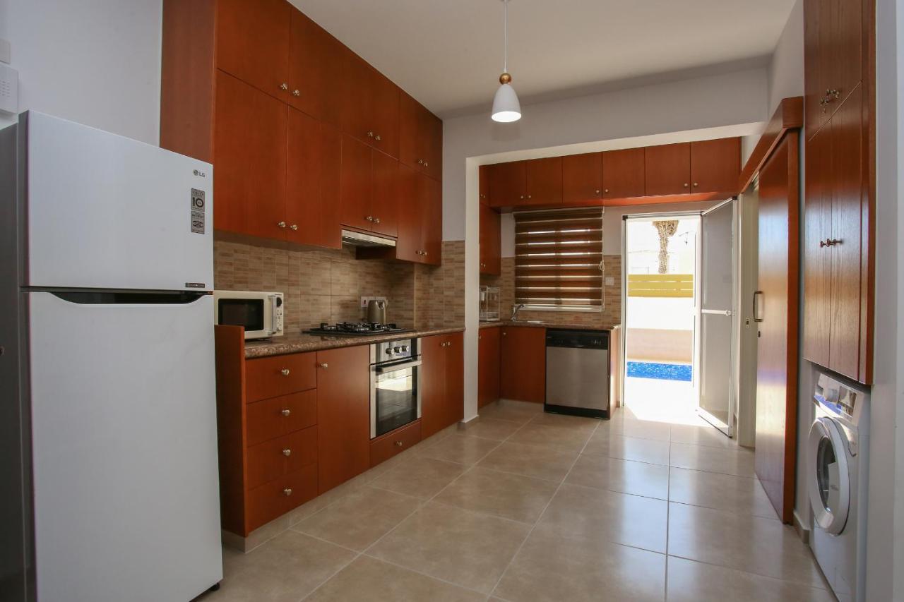 Star House Villa Paphos Eksteriør bilde