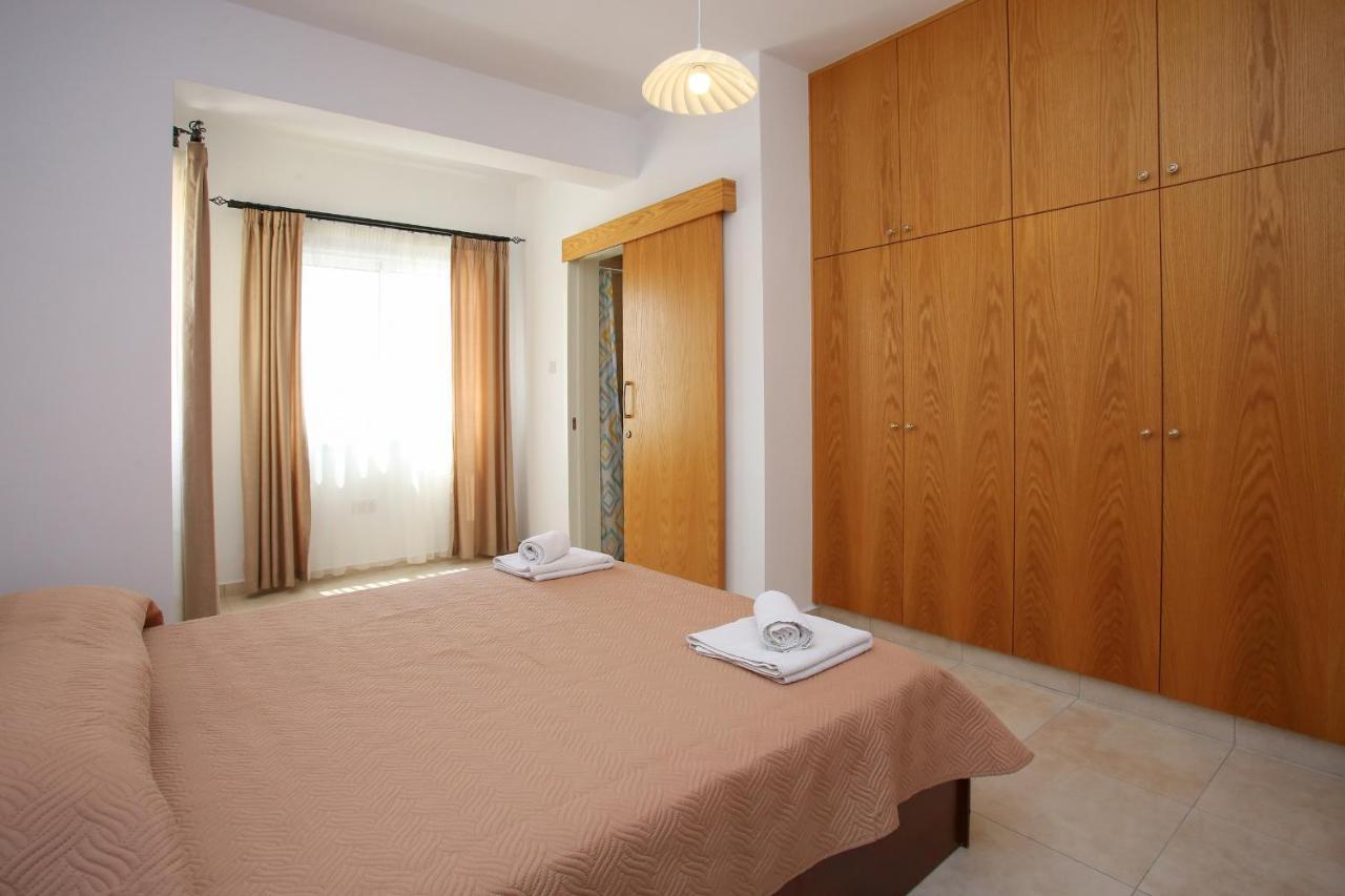 Star House Villa Paphos Eksteriør bilde