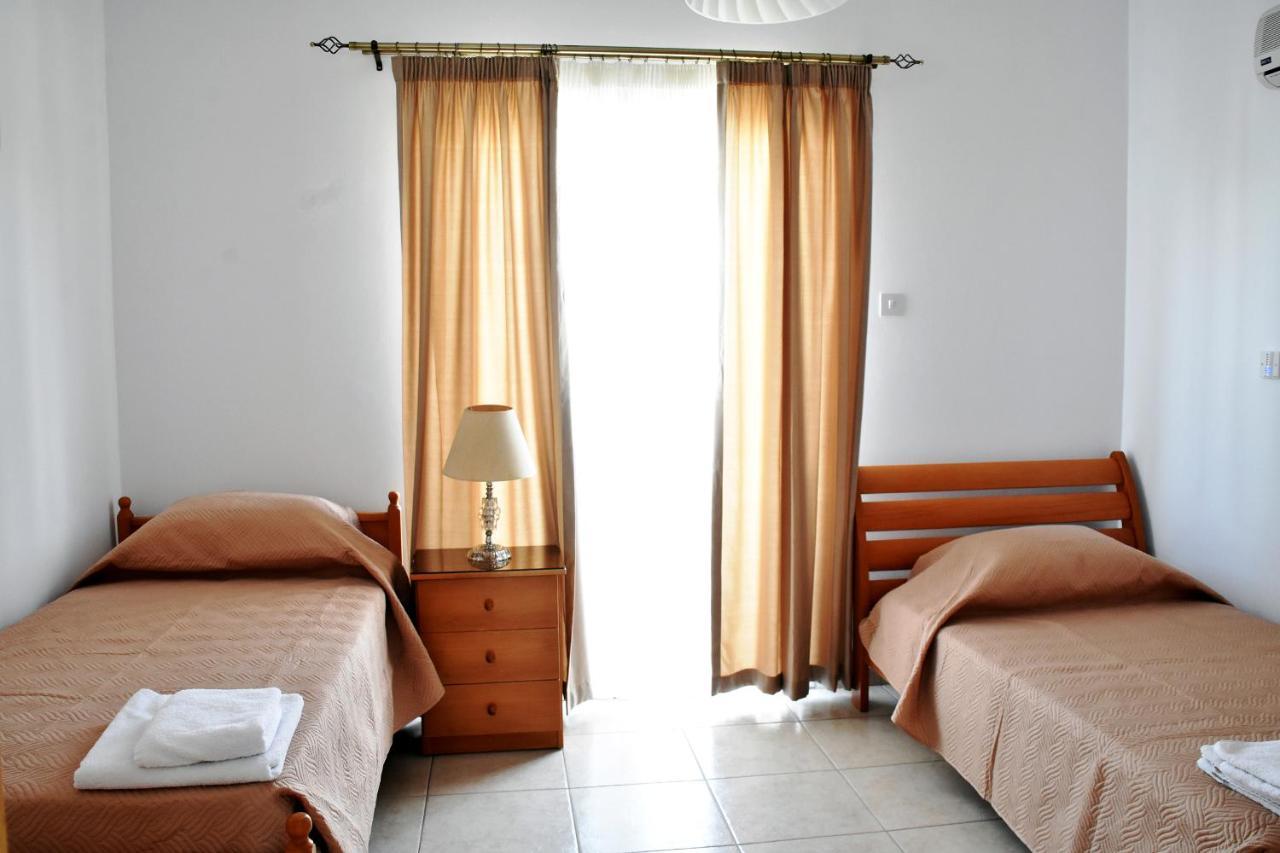 Star House Villa Paphos Eksteriør bilde